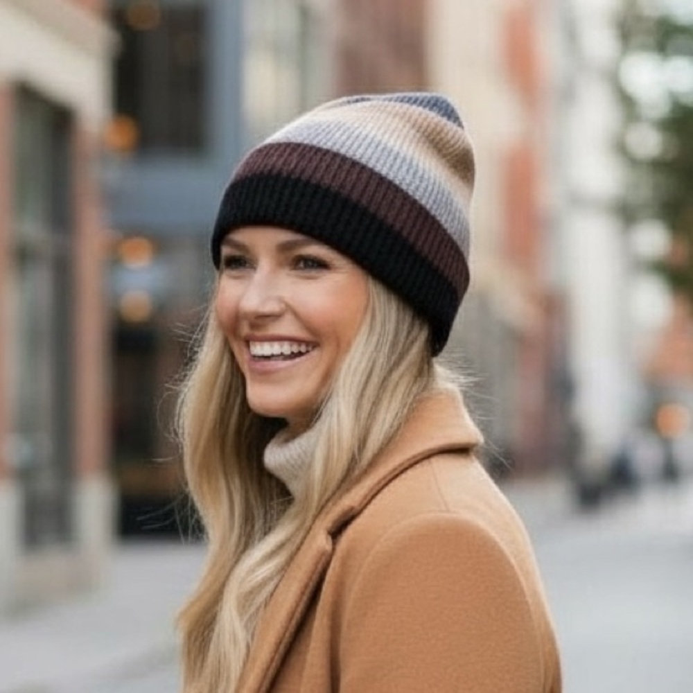 NWT On 34th Women’s Neutral Striped Beanie‎ Hat Cold Weather Warm Cozy Soft Gift